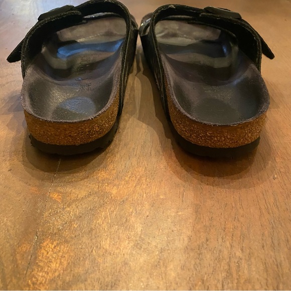 Birkenstock “Sydney” Metallic Slip On - Picture 8 of 10